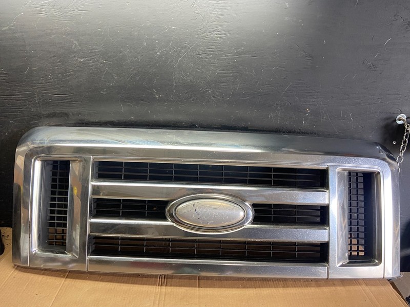 2008 to 2014 Ford Econoline E150 E250 Front Upper Chrome Grill Grille R7266 DG