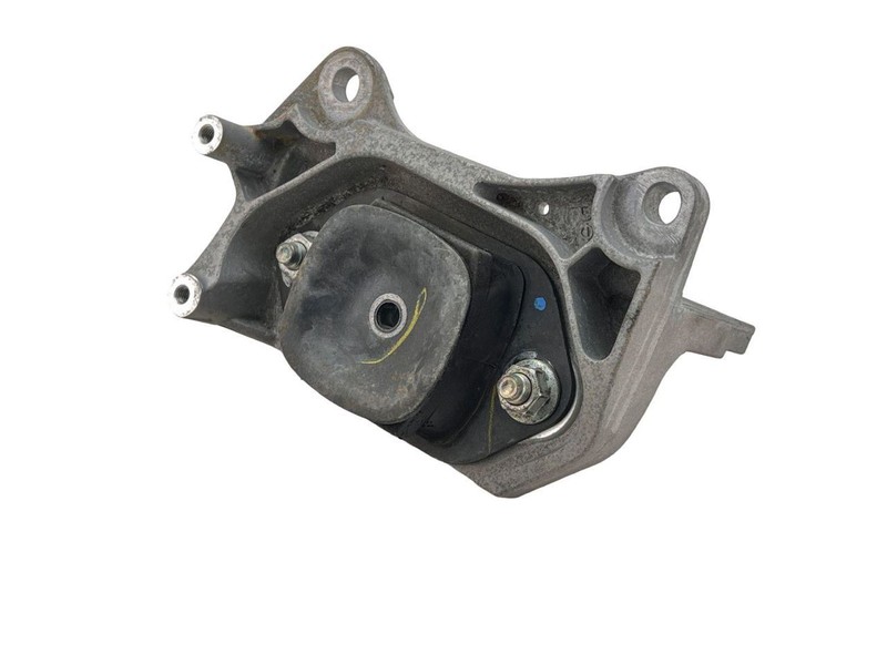 2020-2023 Nissan Sentra Engine Left Driver Side Frame Mount Support Bracket