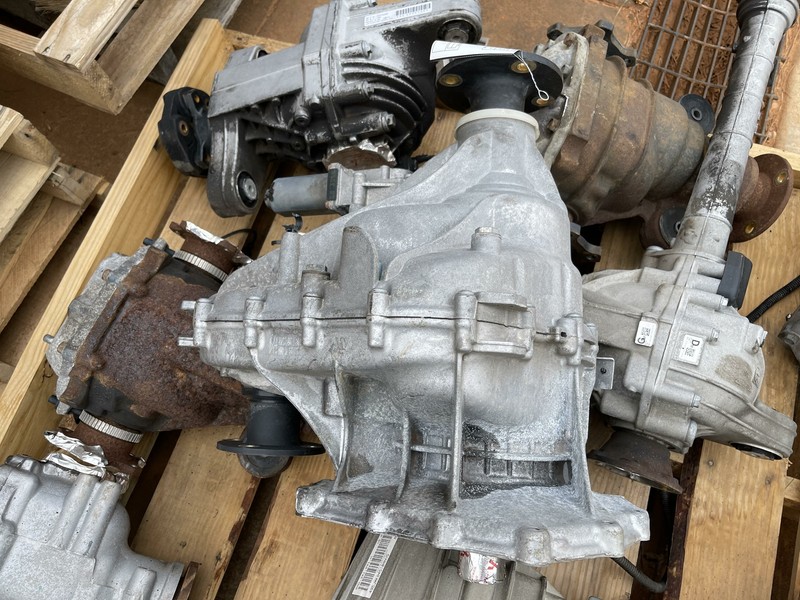 11-12 INFINITI QX56 5.6L 4X4 AWD TRANSFER CASE 117K MILES
