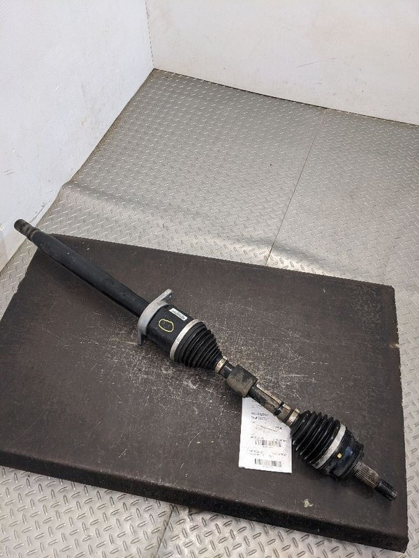 Passenger Axle Shaft Front Sedan 2.4L FWD Fits 15-17 200 1182648