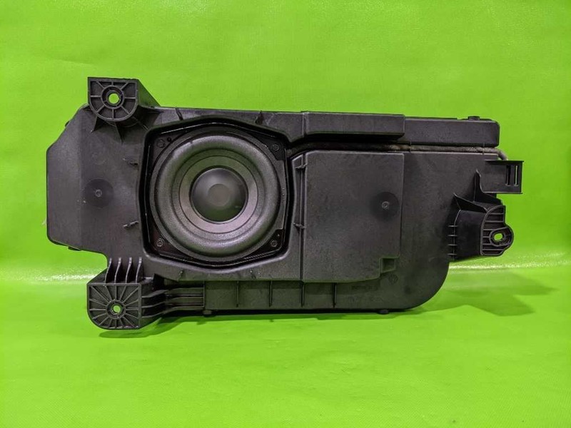 15-20 TAHOE BOSE SUBWOOFER SPEAKER BOX OEM 4234-115