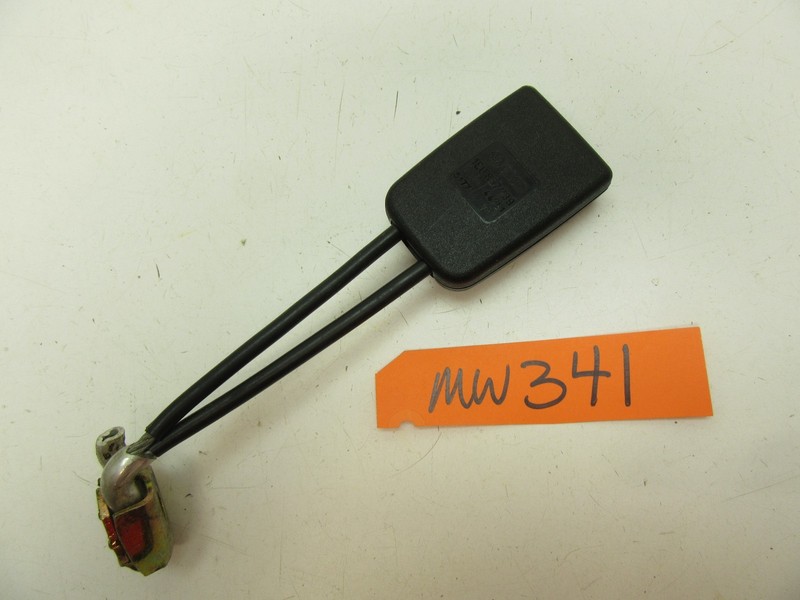 SEAT BELT SEATBELT BUCKLE LATCH END RECEIVER REAR for VW GOLF CABRIO CONVERTIBLE