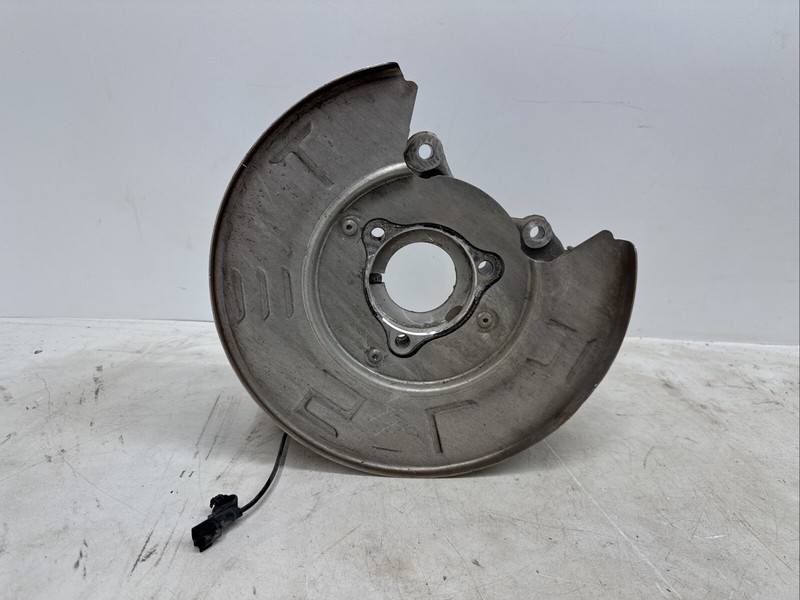 π17-23 TESLA 3 AWD REAR LEFT SPINDLE KNUCKLE W DUST SHIELD 104441100G 14045 S14