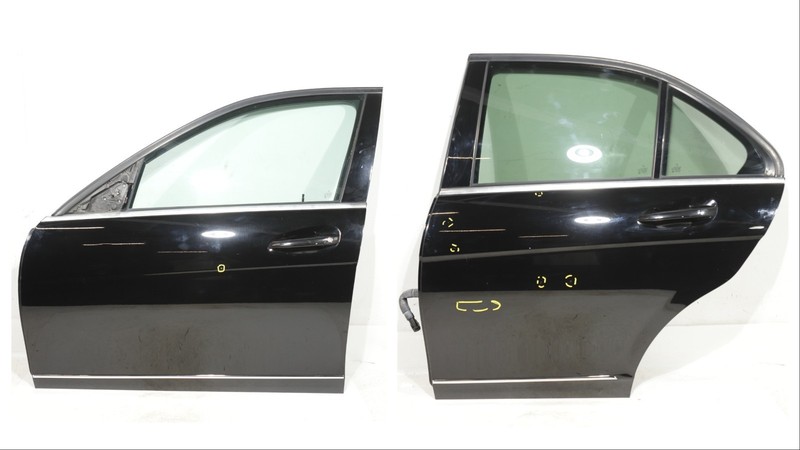 2008-2014 Mercedes C300 C250 W204 Sedan Front Rear LEFT Complete Doors Black 040