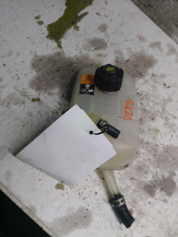 Used Engine Coolant Reservoir fits: 2022 Nissan SentraGrade A