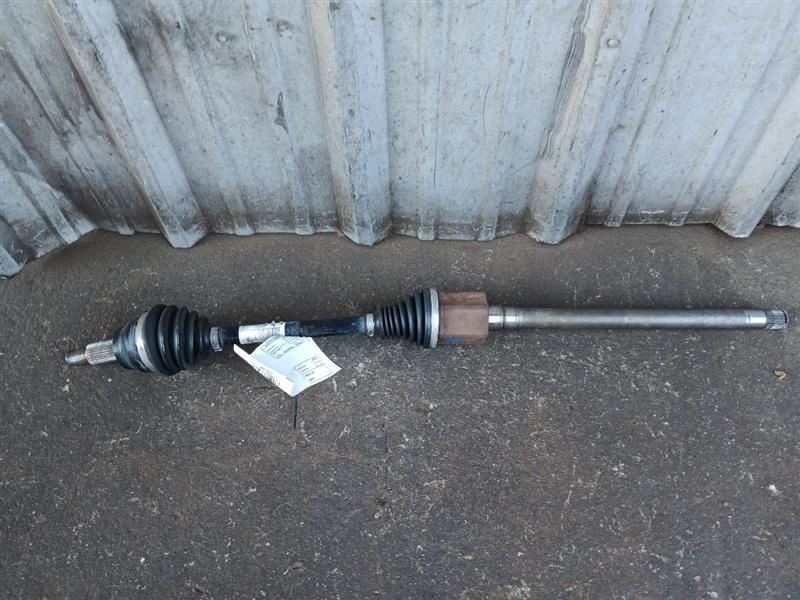 17-20 Jaguar F-Pace Velar Right Front Axle Shaft CV Drive