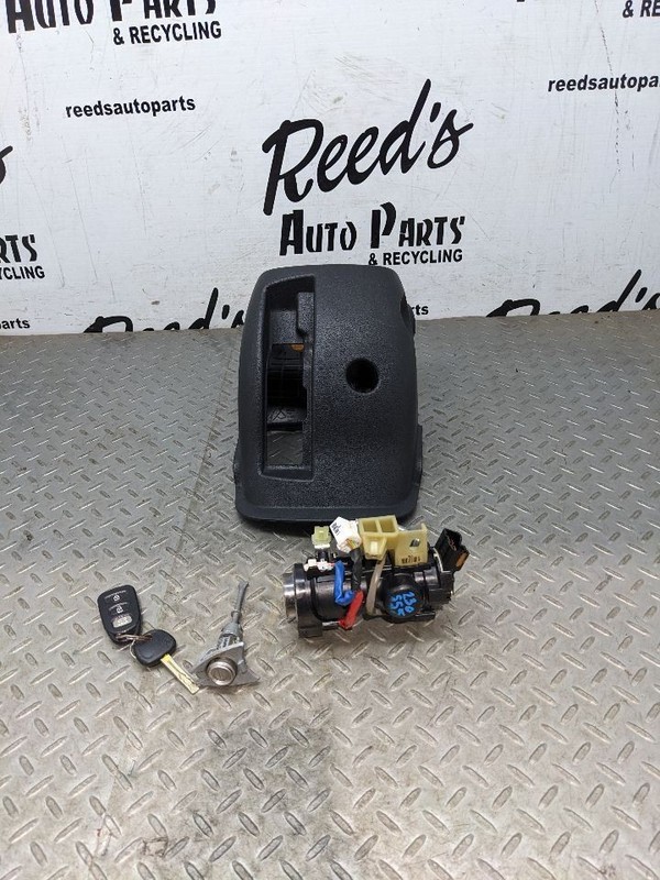 Ignition Switch Conventional Ignition w/ lock cylinder Fits 11-14 SONATA 1120206
