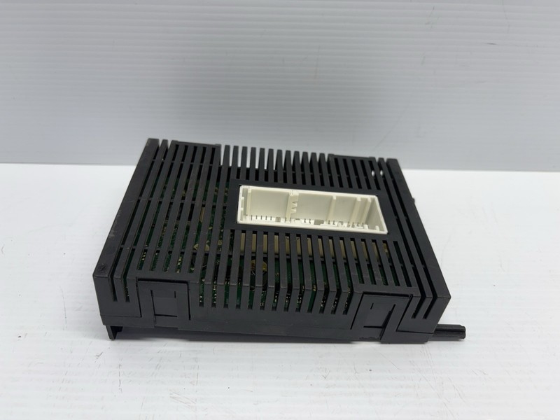 2007 2008 2009 2010 BMW E83 X3 ECU LIGHT CONTROL MODULE LM II LWR LCM 3451623