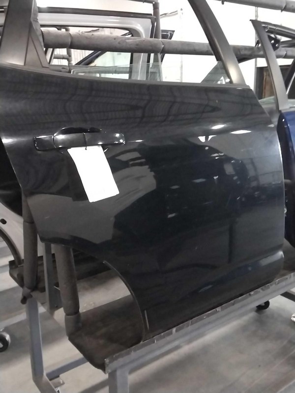2009 Nissan Rogue Rear Right Door Black 582771 Used 174K Miles