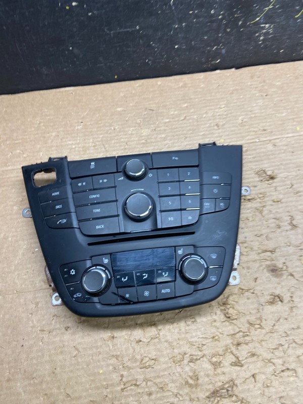 2011 to 2013 Buick Regal Radio AC Heater Temperature Climate Control W3408 DG