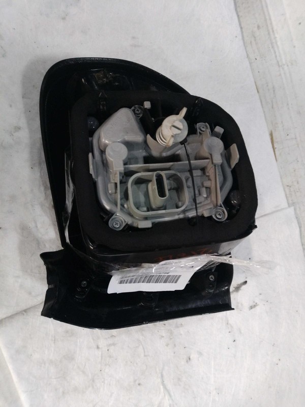 2015 Jeep Renegade Left Silver Tail Light Assembly, Used, 147k Miles