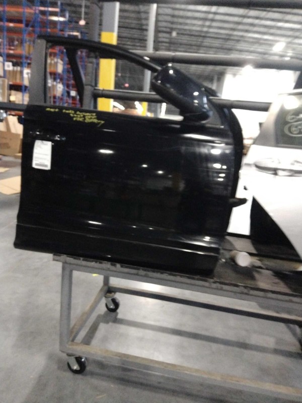 2014 AUDI Q7 Right Front Door Black Used 609768 94K Miles OEM Quality