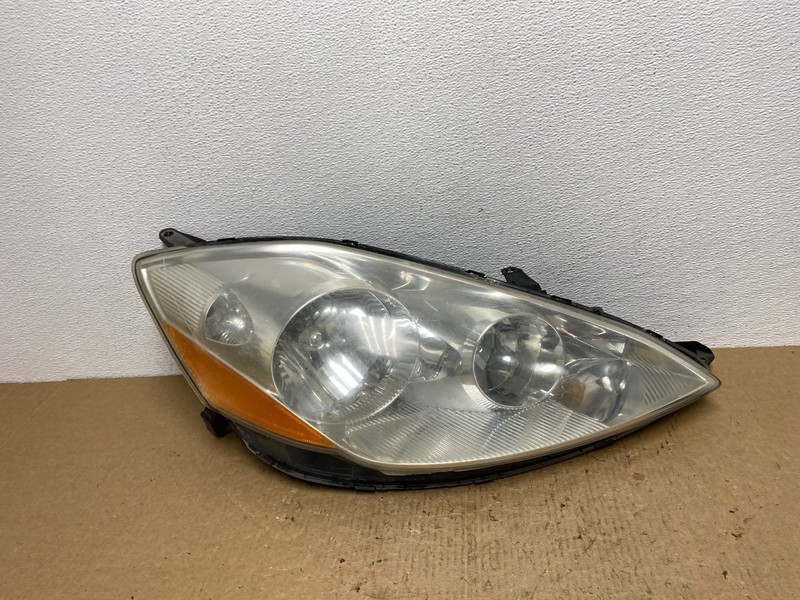 2006 to 2010 Toyota Sienna Right Passenger Rh Side Headlight Halogen AC1589 DW
