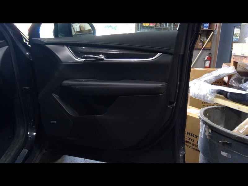 2021 XT6 Passenger Right Front Door Trim Panel 1401825