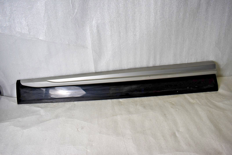 2018-2020 AUDI Q5 SQ5 FRONT RIGHT PASSENGER SIDE DOOR MOLDING OEM 80A 853 960