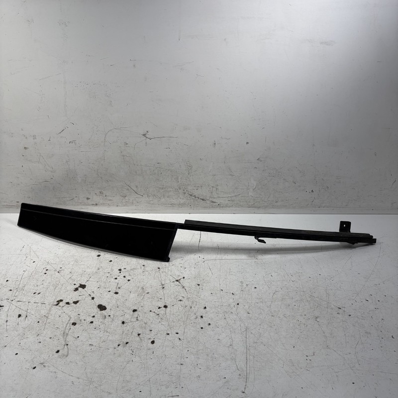 88-91 Honda Prelude Right Door Rear Sash & Molding Trim 72226-SF1-000 OEM