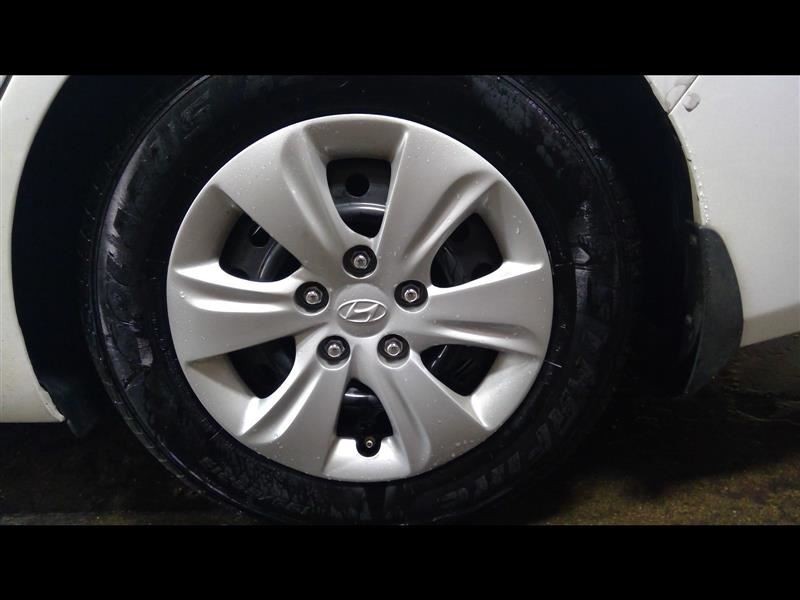 Wheel Cover HubCap 6 Spoke 15" Fits 11-16 ELANTRA 1200816
