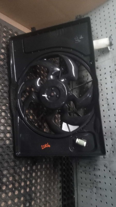 Used Engine Cooling Fan Motor fits: 2018 Hyundai Elantra fan assembly Sedan 2.0