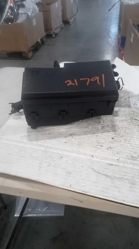2016 Ford Focus Fuse Box OEM Black G1EZ14290D 2.0L 21k Miles - Warranty Included