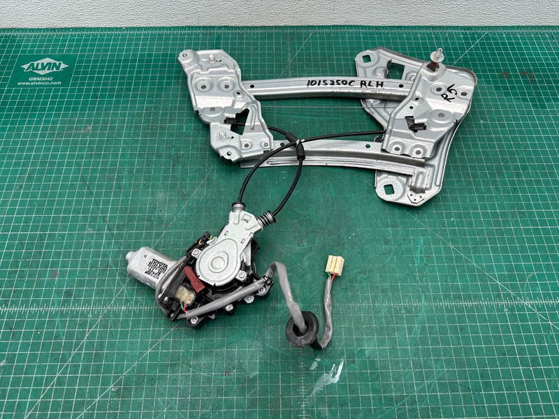 10-15 Lexus IS250 IS350 REAR LEFT DRIVER DOOR WINDOW REGULATOR W/ MOTOR OEM