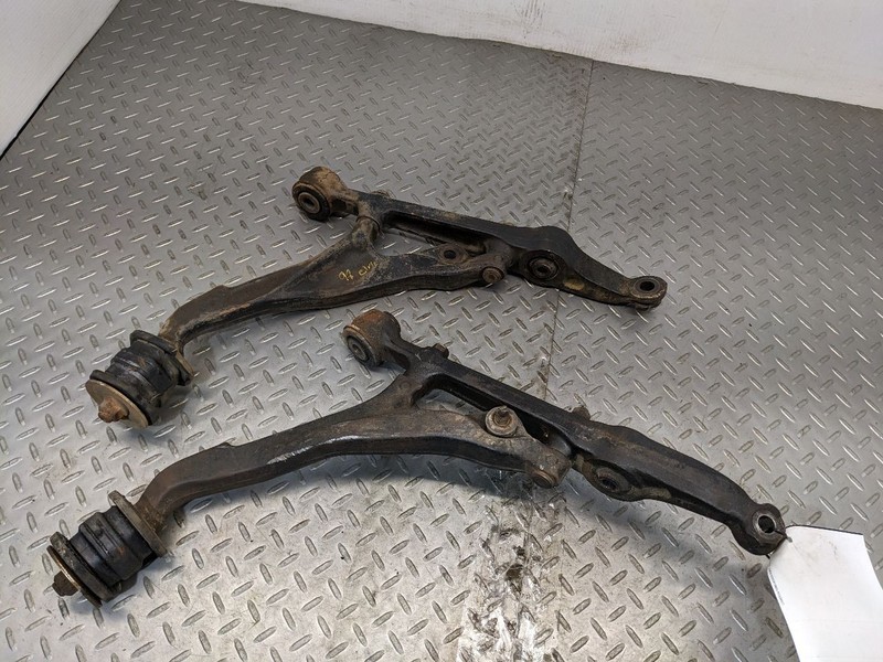 96 97 98 99 00 HONDA CIVIC DX LX FRONT LOWER CONTROL ARM SET PAIR BOTH OEM