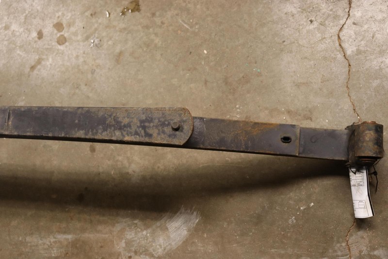 2014-2019 CHEVY SILVERADO 1500 RWD REAR RIGHT SIDE SUSPENSION LEAF SPRING OEM