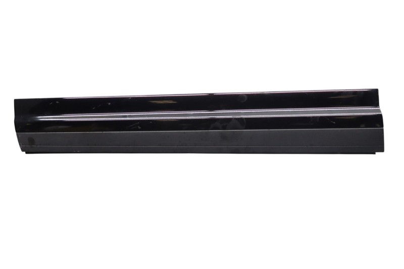 11-18 Porsche 958 Cayenne Front Left Lower Door Molding / Blade 95855978704 Oem