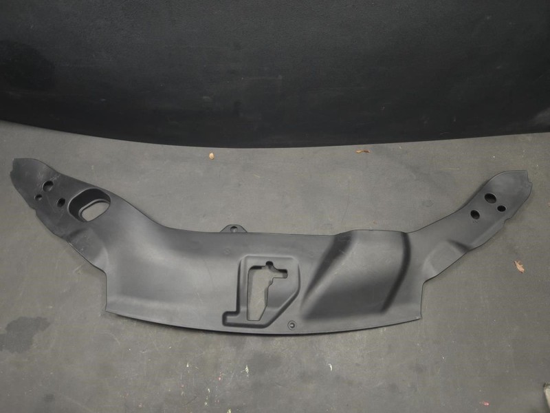 Radiator Upper Cover Baffle 2019 Honda Pilot 74117-TG7-A00 2016 2017 - 2021 X