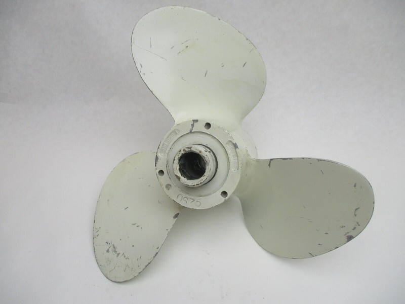 381020 12 1/2 x 16P PropEvinrude Johnson Outboard 100 HP V4 Pin Drive 1966-68