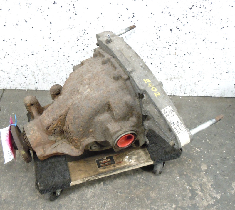 07-14 Lincoln Navigator Rear Differential Carrier 3.73 Ratio 9.75" Ring Gear OEM