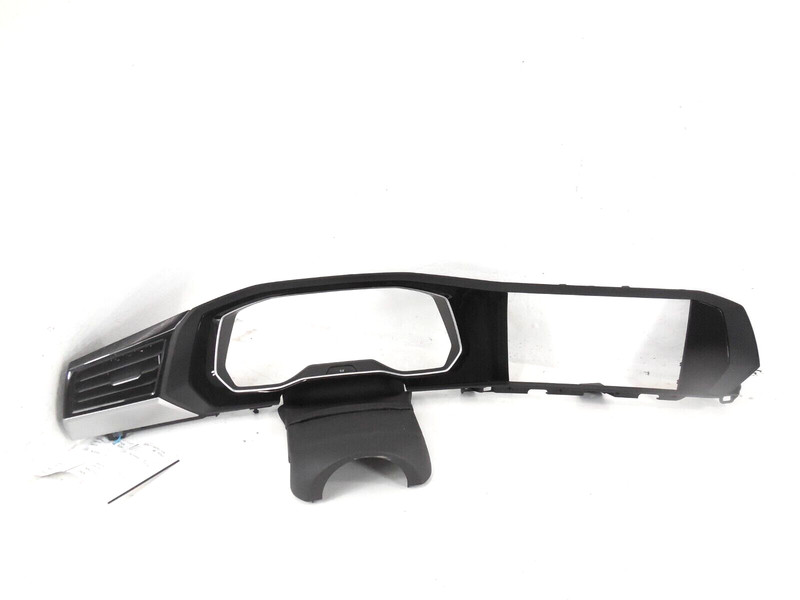 2019 19 Volkswagen Jetta Dasboard Dash Cluster Radio Trim Surround W/ Vent OEM