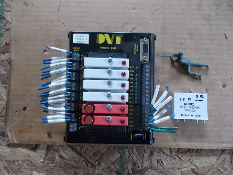 DVI Isolated BOB w/ 5 G4 IDC5 Logic INput Opto 22 2/ 2 G4 ODC5 Output