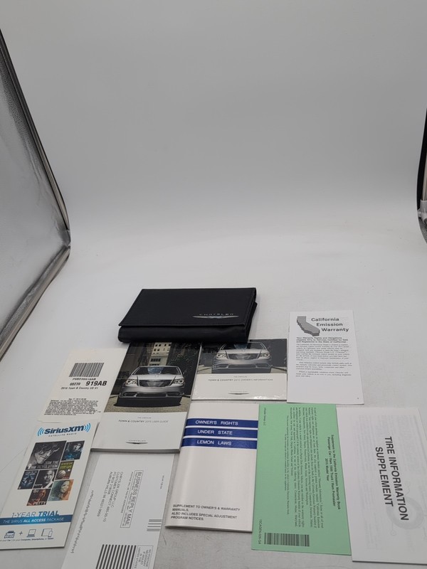2015 Chrysler Town and Country Owners Manual User Guide Case OEM LX Touring S L