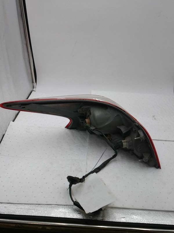 2013 Nissan Altima Right Tail Light Assembly Silver OEM 218520 127K Miles