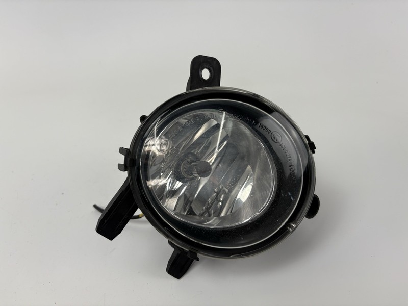 BMW 328 FOG LIGHT RIGHT PASSENGER 2012 2013 2014 2015 320 7248912 F30 OEM