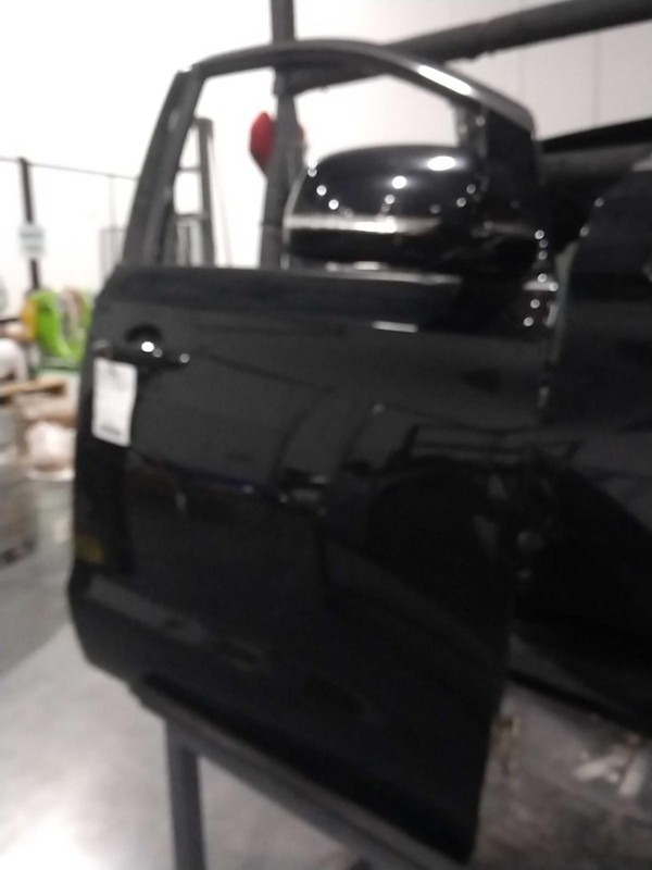 2015 KIA Sedona Right Front Door Black 4DR Van 104k Miles OEM Used Part