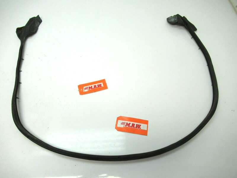 DOOR RUBBER SEAL WEATHER STRIP RIGHT PASSENGER SIDE 00 01 02 03 04 05 MR2 SPYDER