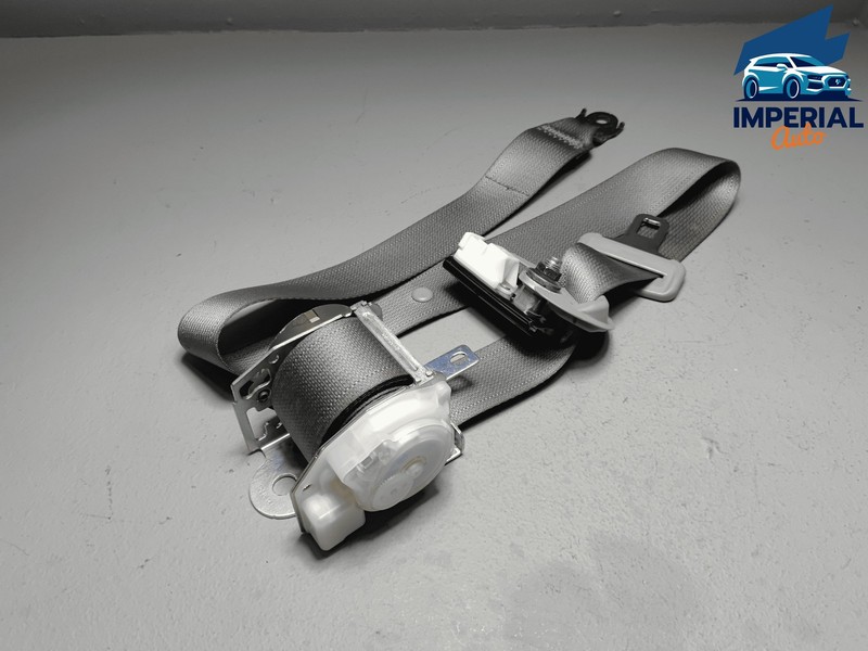2015-20 Toyota Sienna Rear Second Row Passenger Side Seatbelt Belt Retractor OEM