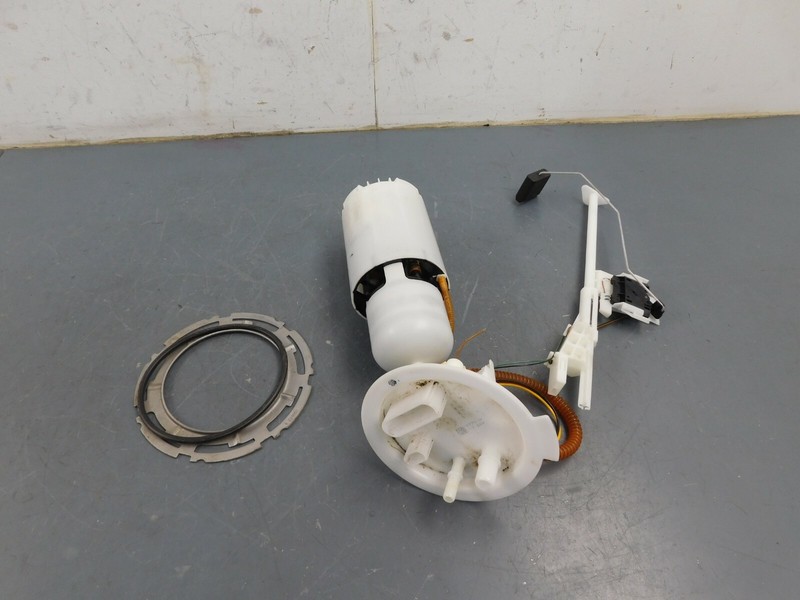 2018 17 19 Porsche 911 GT3 991.2 Fuel Pump / Sending Unit #5093 VV10