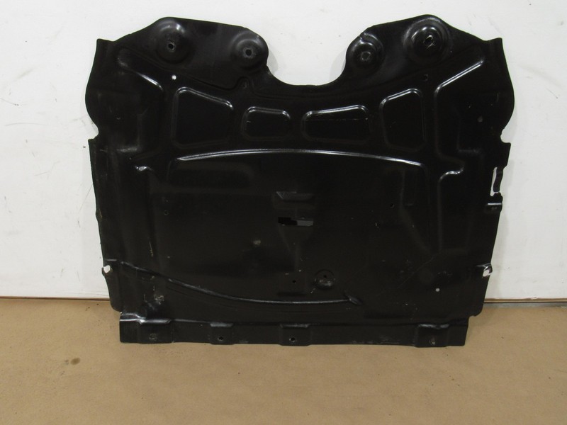 19-23 Mercedes A35 V177 2021 Front Engine Underbody Splash Shield Guard :A