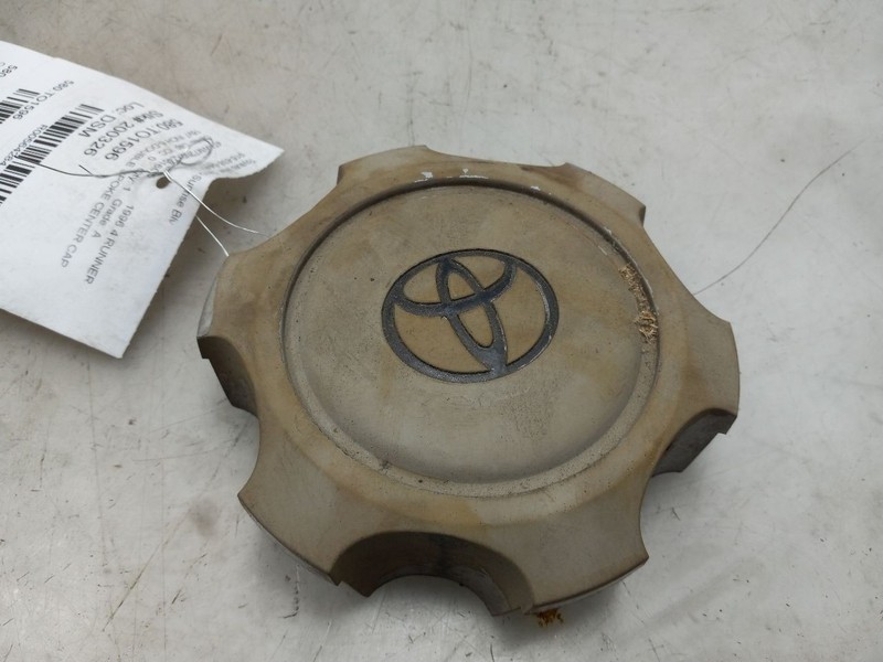 96 TOYOTA 4 RUNNER 16X7 WHEEL CENTER CAP 564284