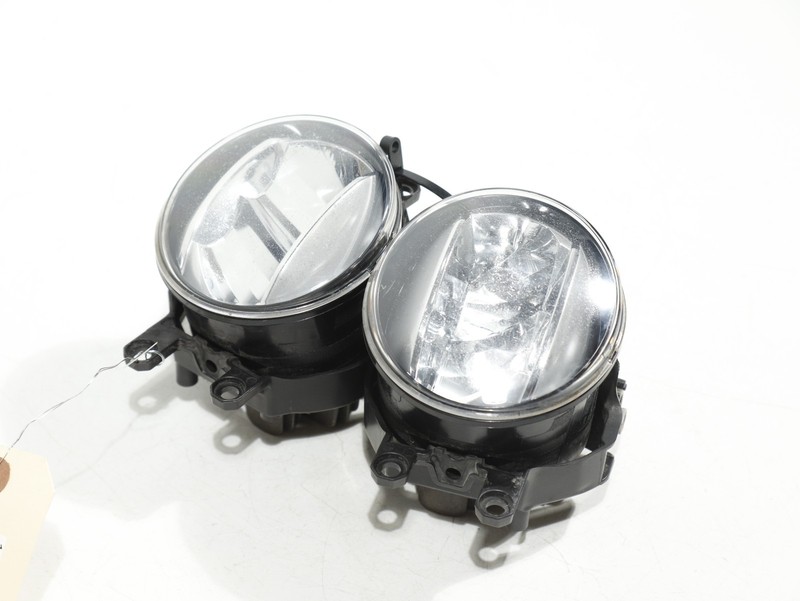 16-17 Lexus IS200t/IS300 Front LEFT & RIGHT Side Fog Light Assembly LED CAPA OEM