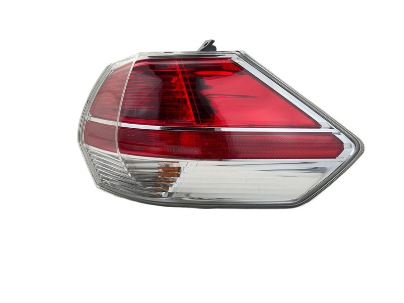 2014-2017 NISSAN ROGUE RIGHT TAILLIGHT QUARTER MOUNTED 2.5L AT AWD 70K -S- 65774