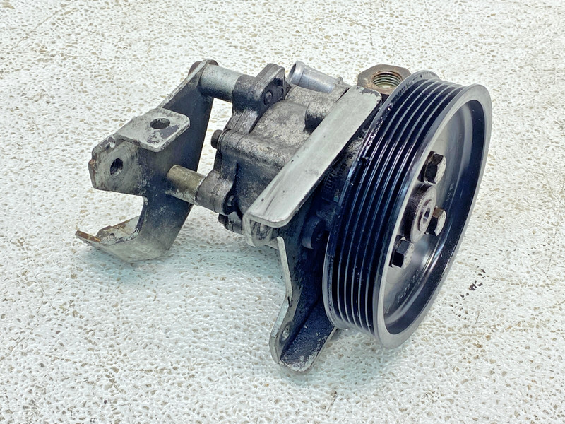 01-05 BMW E46 325XI 330XI AWD Engine Power Steering Pump Pulley Assembly OEM✅