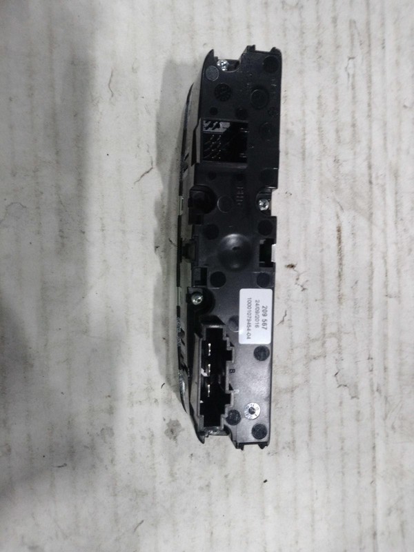 2018 Audi Q5 A/C Selector Switch OEM 8W0919158SWI Used 60K Miles White