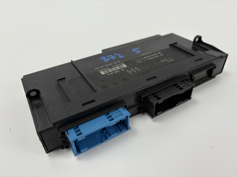 2011 BMW 335I E90 BCM BODY CONTROL MODULE JUNCTION BOX 9267203 61359267203