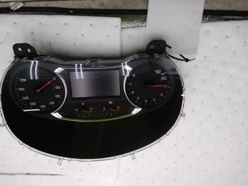 2020 GMC Terrain Speedometer Gauge OEM 84528863 Used 77K Miles White