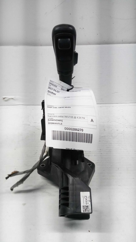 2017 Honda Pilot Automatic Transmission Shift Lever Assembly - 136K Miles