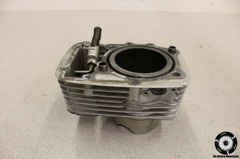 1998 Suzuki Intruder 800 VS800GL ENGINE MOTOR PISTON CYLINDER BLOCK JUG VS 98