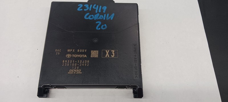 2020 TOYOTA COROLLAMultiplex Network module 8922112J30 OEM 20